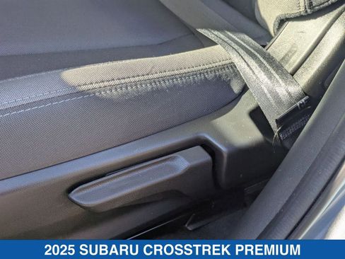 Certified 2025 Subaru Crosstrek 2.0i Premium image 27