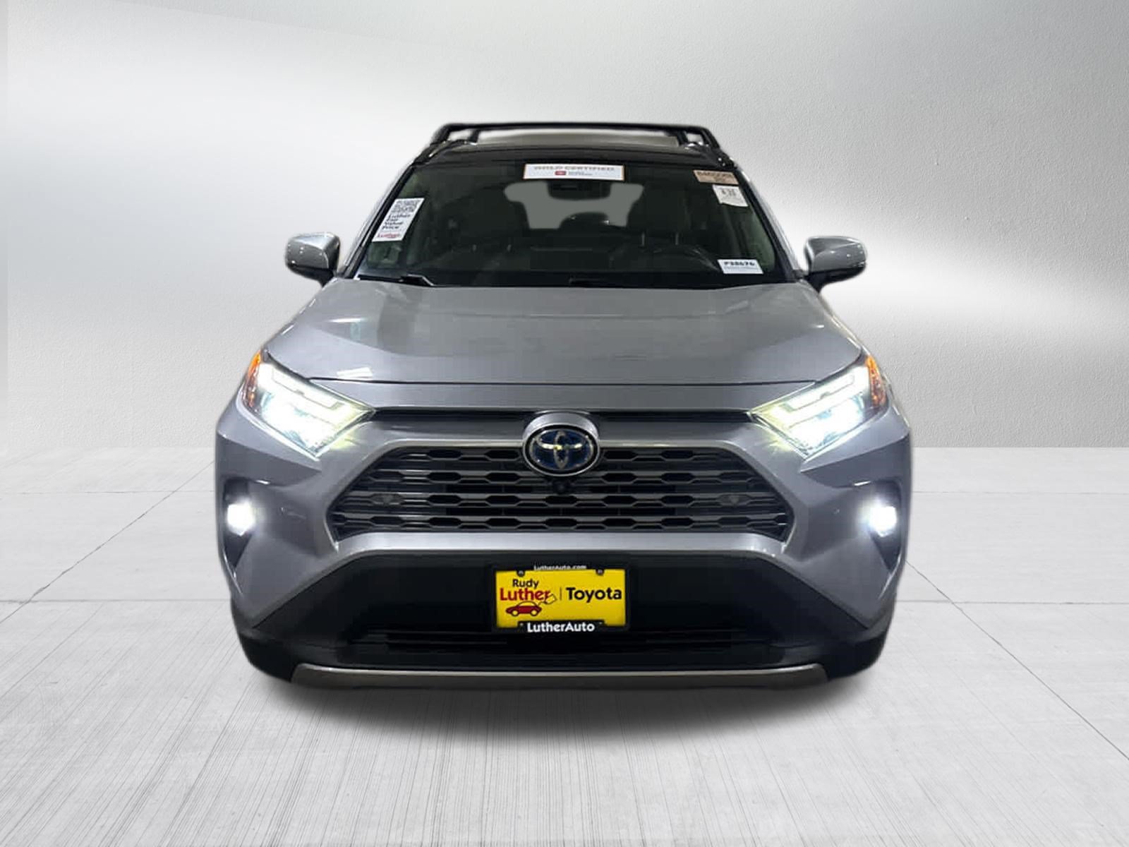 Used 2022 Toyota RAV4 Limited AWD/4WD image 2