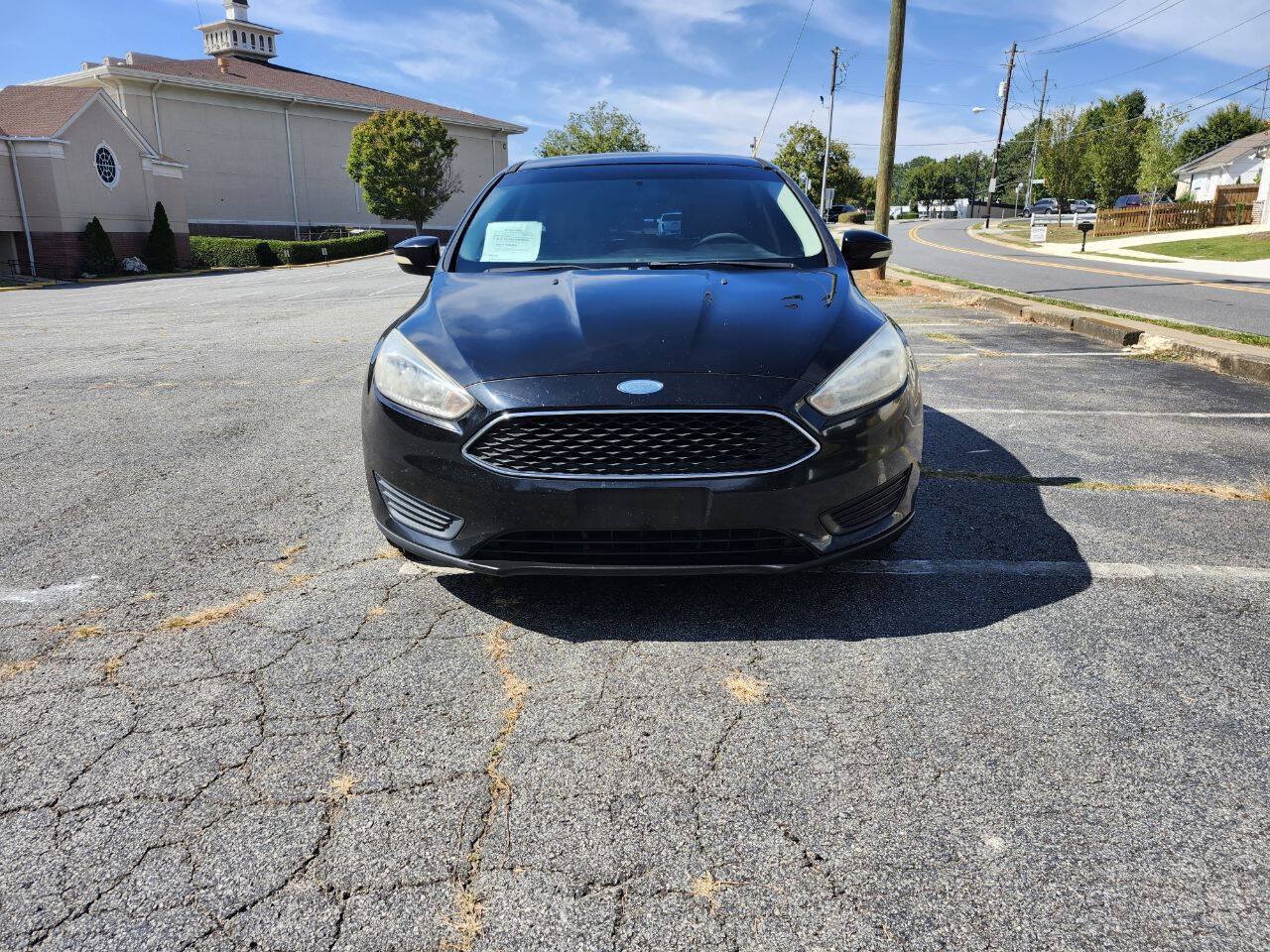 Used 2017 Ford Focus SE FWD image 2