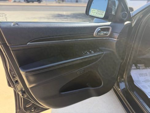 Used 2015 Jeep Grand Cherokee Limited image 31