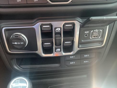 Used 2020 Jeep Wrangler Unlimited Sport AWD/4WD image 13