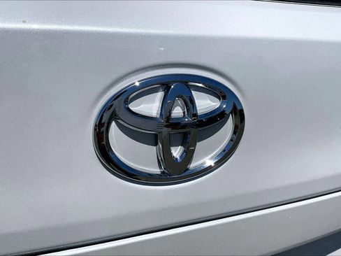 Used 2026 Toyota Corolla Cross L FWD image 10