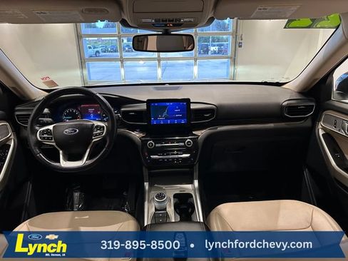 Used 2022 Ford Explorer Limited w/ Equipment Group 301A AWD/4WD image 10