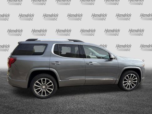 Used 2022 GMC Acadia Denali w/ Denali Ultimate Package image 11