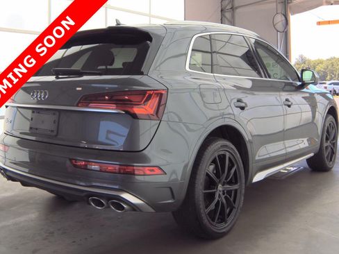 Used 2022 Audi SQ5 Premium w/ Convenience Package AWD/4WD image 4