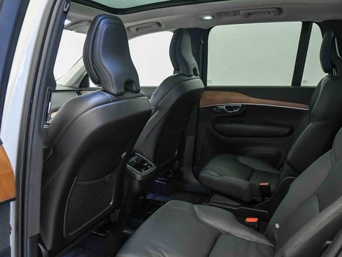 Certified 2023 Volvo XC90 B6 Plus w/ Protection Package Premier image 21