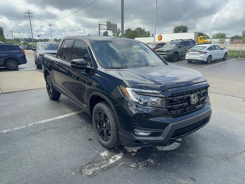 New 2026 Honda Ridgeline Black Edition image 3
