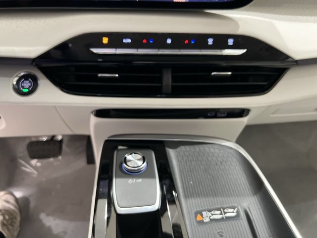 New 2027 Buick Enclave Avenir FWD image 17