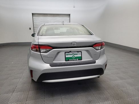 Used 2022 Toyota Corolla LE image 6
