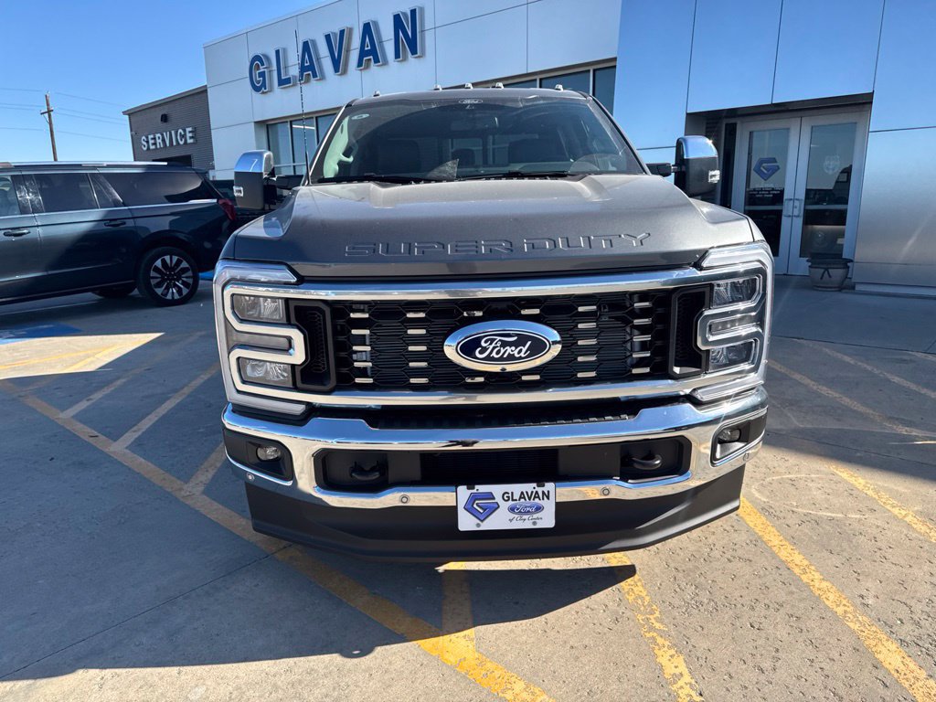 New 2027 Ford F350 Lariat w/ Lariat Premium Package AWD/4WD image 2