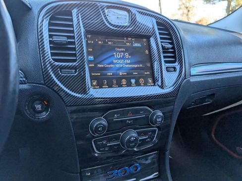 Used 2015 Chrysler 300 Limited w/ 300 Premium Group image 14