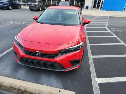 Used 2023 Honda Civic LX image 3
