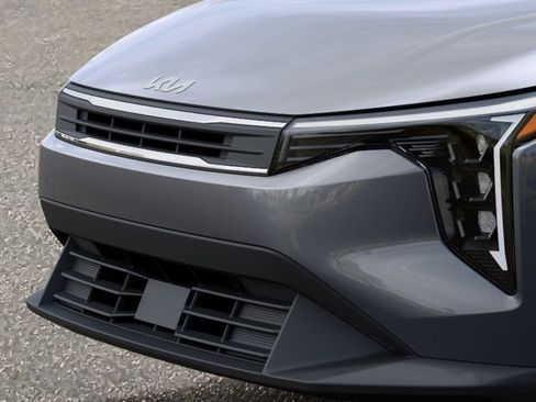 New 2026 Kia K4 FWD image 12