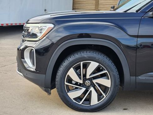 Used 2024 Volkswagen Atlas SE FWD image 16