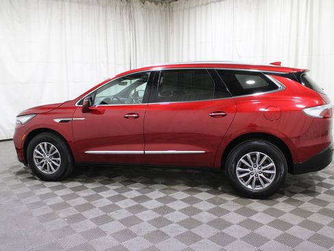 Used 2024 Buick Enclave Premium image 39