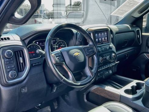 Used 2022 Chevrolet Silverado 2500 High Country w/ Z71 Off-Road Package AWD/4WD image 37