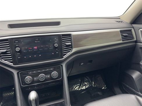 Used 2019 Volkswagen Atlas SEL image 48