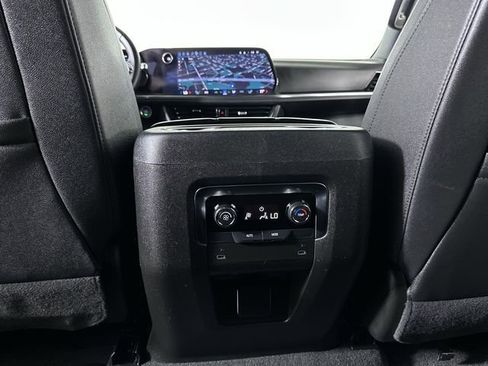 Used 2025 Chevrolet Tahoe LT AWD/4WD image 22