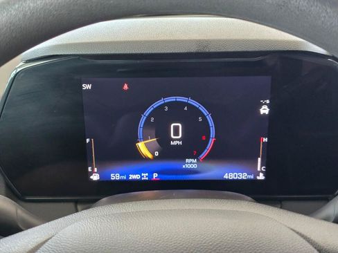 Used 2025 Chevrolet TrailBlazer LT AWD/4WD image 23