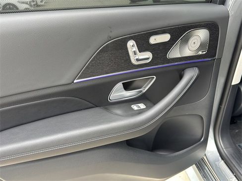New 2026 Mercedes-Benz GLS 450 4MATIC image 15