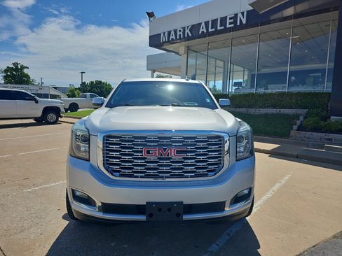 Used 2019 GMC Yukon Denali AWD/4WD image 9