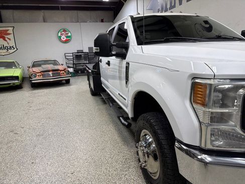 Used 2022 Ford F350 XL w/ Power Equipment Group image 47