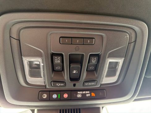 Used 2024 GMC Sierra 2500 Denali Ultimate AWD/4WD image 30