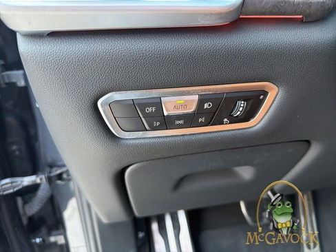 Used 2022 BMW X5 xDrive40i w/ M Sport Package AWD/4WD image 9