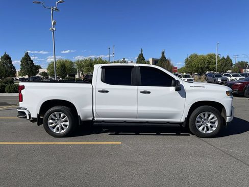 Used 2020 Chevrolet Silverado 1500 Custom w/ Custom 2.7L Value Package AWD/4WD image 10