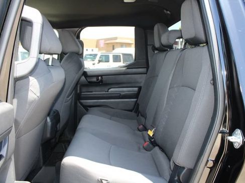 Used 2024 Toyota Tacoma SR5 AWD/4WD image 40