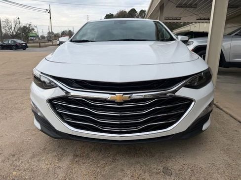 Used 2025 Chevrolet Malibu LT image 5