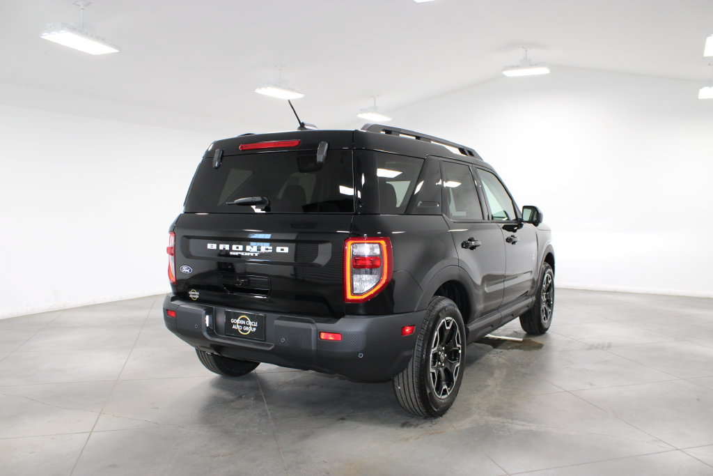 New 2026 Ford Bronco Sport Outer Banks w/ Outer Banks Tech Package+ AWD/4WD image 8