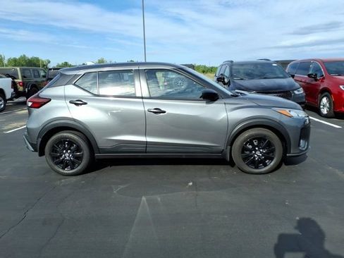 Used 2025 Nissan Kicks Play S FWD image 27
