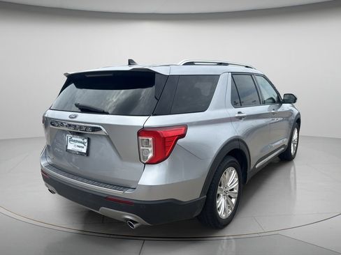 Used 2022 Ford Explorer Limited w/ Equipment Group 301A RWD image 7