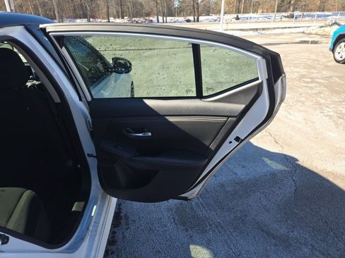 Used 2023 Nissan Sentra SR w/ Midnight Edition Package image 26