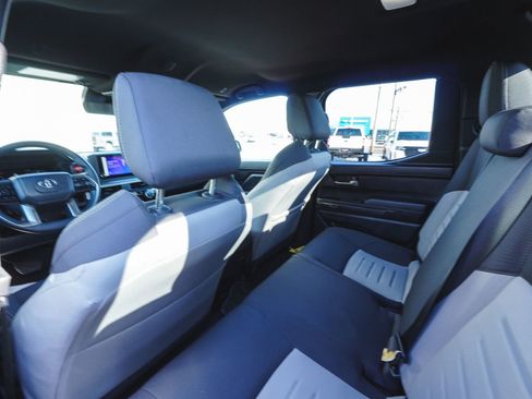 Used 2025 Toyota Tacoma TRD Off-Road image 34