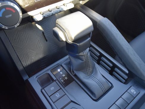 Used 2025 Toyota Tacoma SR5 image 15