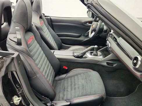 Used 2018 FIAT 124 Spider Abarth w/ Navigation & Sound Group image 23