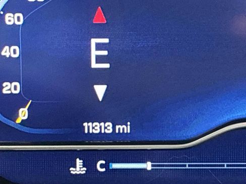 Certified 2024 Chevrolet Suburban High Country image 13