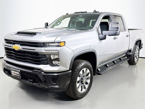 New 2026 Chevrolet Silverado 2500 Custom image 1