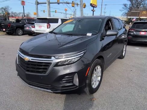 Used 2023 Chevrolet Equinox LT image 4
