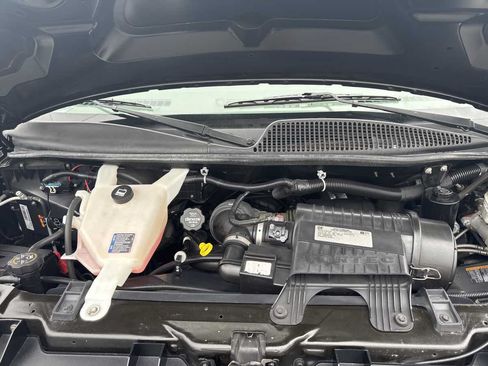 Used 2016 Chevrolet Express 2500 RWD image 9