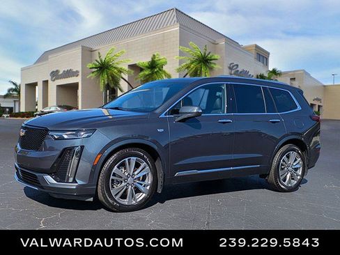 Used 2021 Cadillac XT6 Premium Luxury image 1