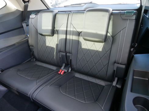 New 2026 Volkswagen Atlas SEL Premium R-Line image 19