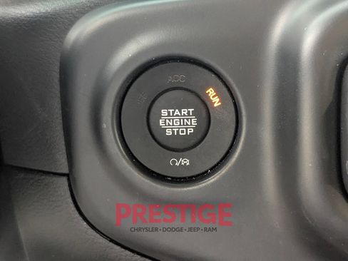 Used 2020 Jeep Wrangler Unlimited Sahara AWD/4WD image 26