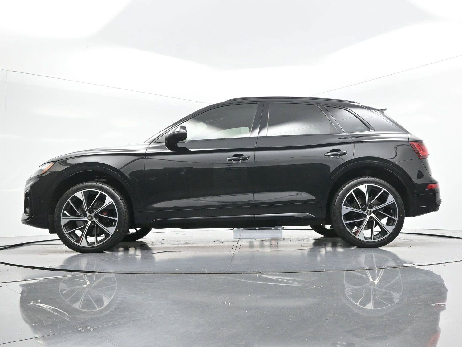 Used 2024 Audi SQ5 Prestige AWD/4WD image 47