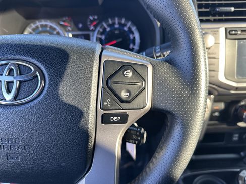 Used 2018 Toyota 4Runner SR5 Premium image 20