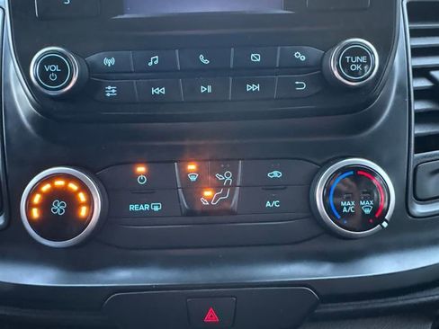 Used 2024 Ford Transit 250 Low Roof w/ Exterior Upgrade Package image 25