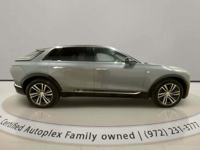 Used 2023 Cadillac Lyriq 2WD image 6