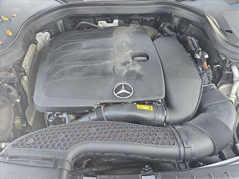 Used 2021 Mercedes-Benz GLC 300 image 24